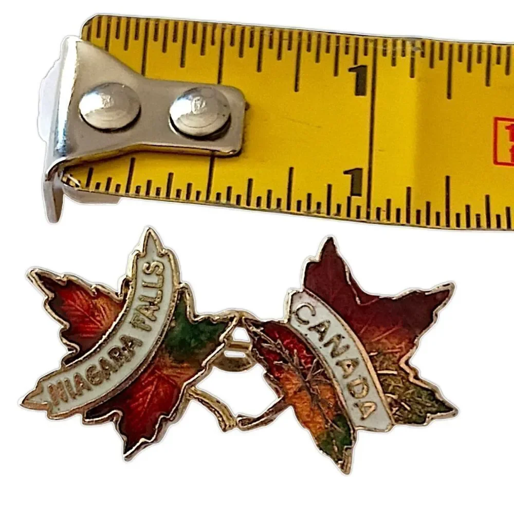 Vintage Niagra Falls Canada Pin Brooch Souvenir Double Maple Leaf Enamel Tourist